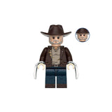 Wild Wolverine/Deadpool Minifigures Set
